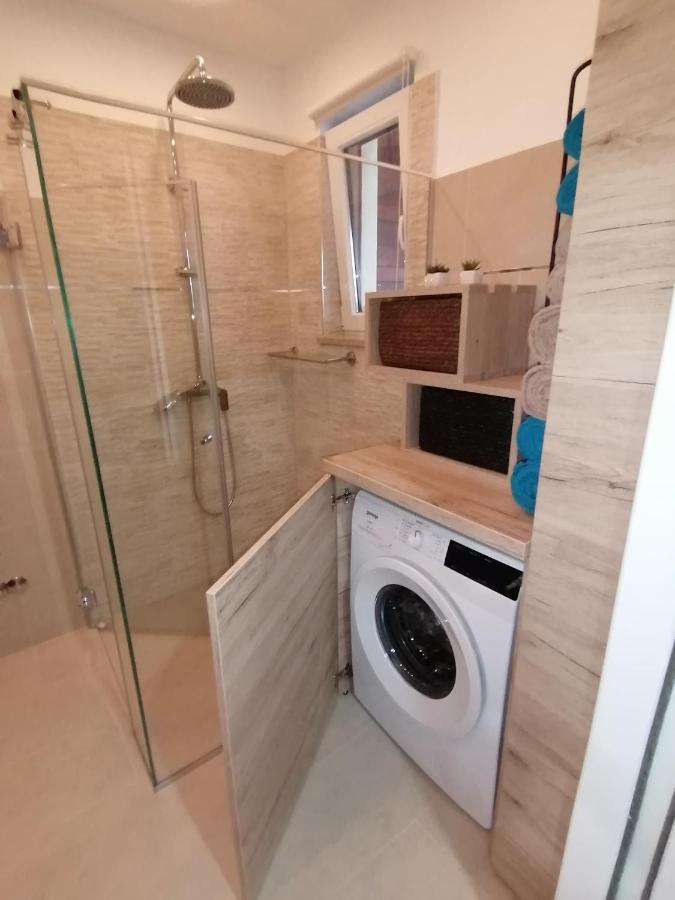 Apartmani Kiko بوريتش الغرفة الصورة